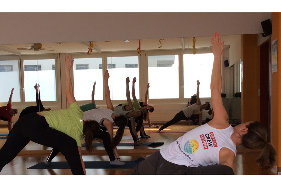 5_Tag_der_offenen_Tuer_gratis_Workshop_Yoga_1_Fitness_Paradies.jpg