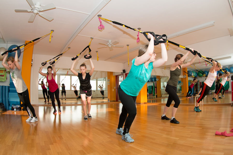 8_Tag_der_offenen_Tuer_gratis_Workshop_TRX_3_Fitness_Paradies.jpg